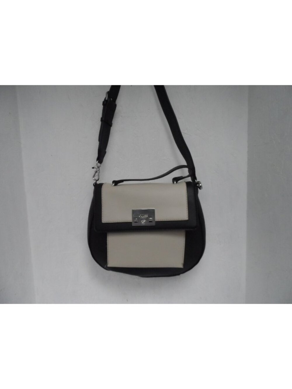 Guess Women's Cali Top Crossbody Handbag Black/Tan New !!!!